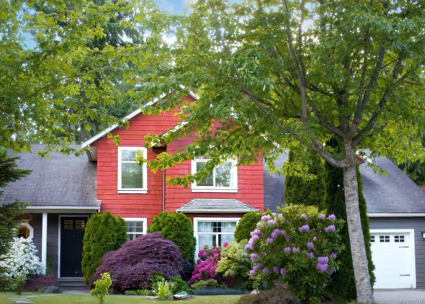 $1,182,000 - 907 Savary Dr<br>British Columbia, V9K 1R7