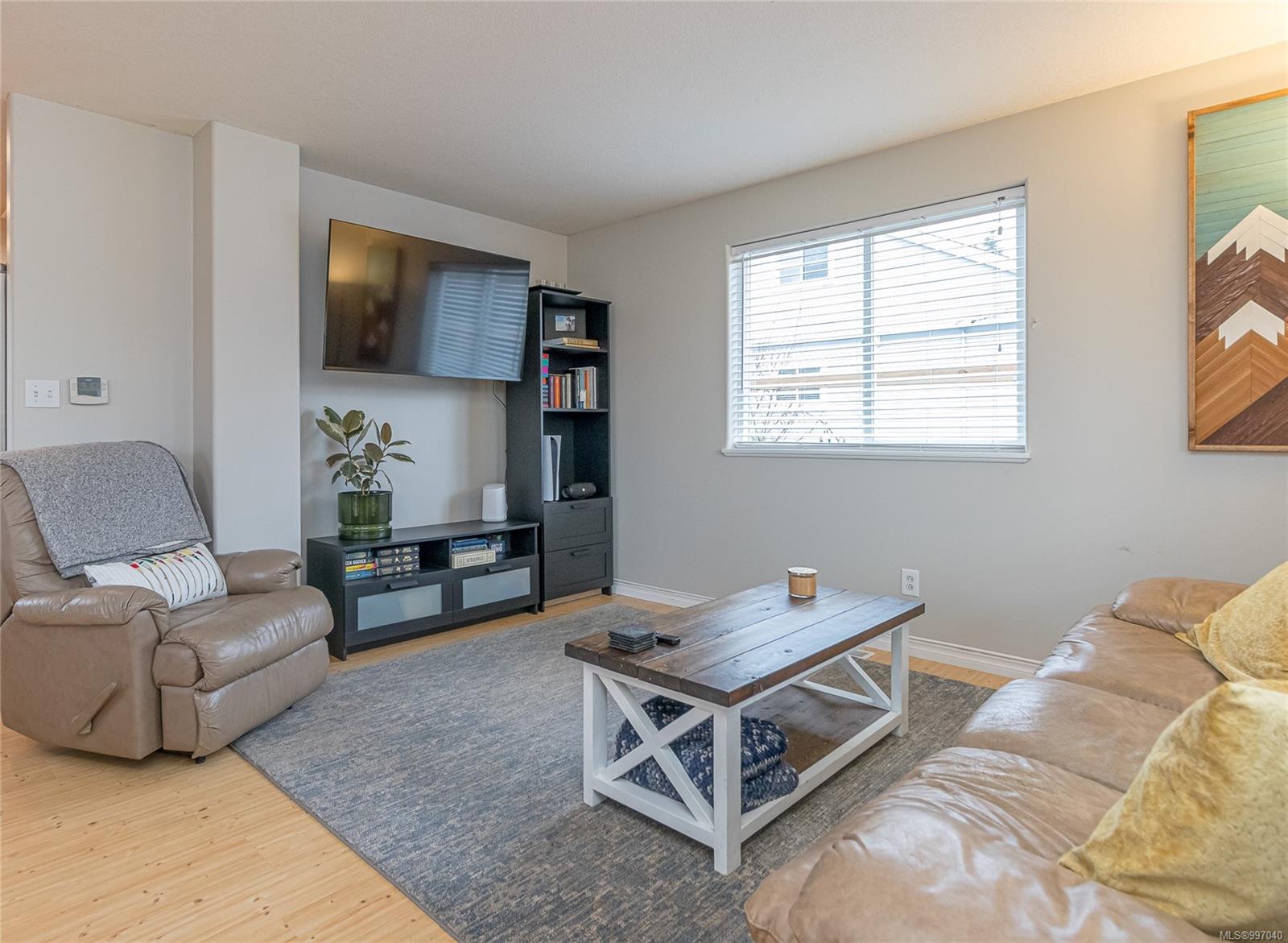 $598,900 - 3886 Victoria Ave<br>British Columbia, V9T 1Z8