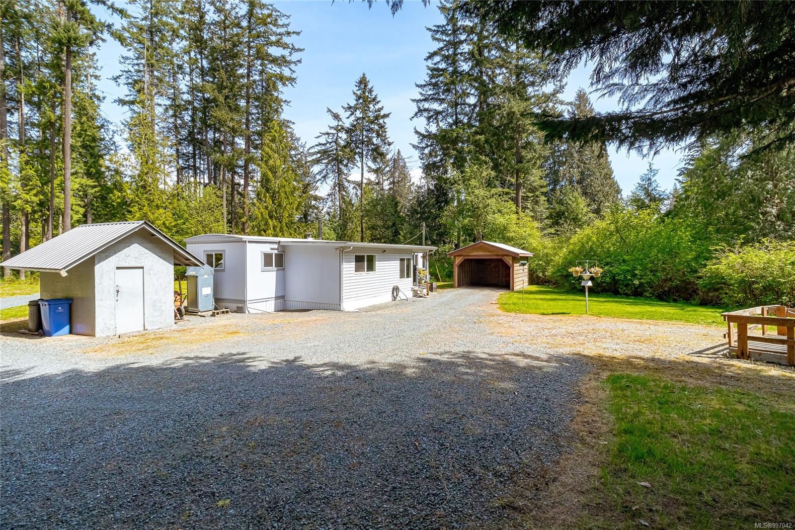 $674,000 - 1174 Braithwaite Dr<br>British Columbia, V0R 1L0