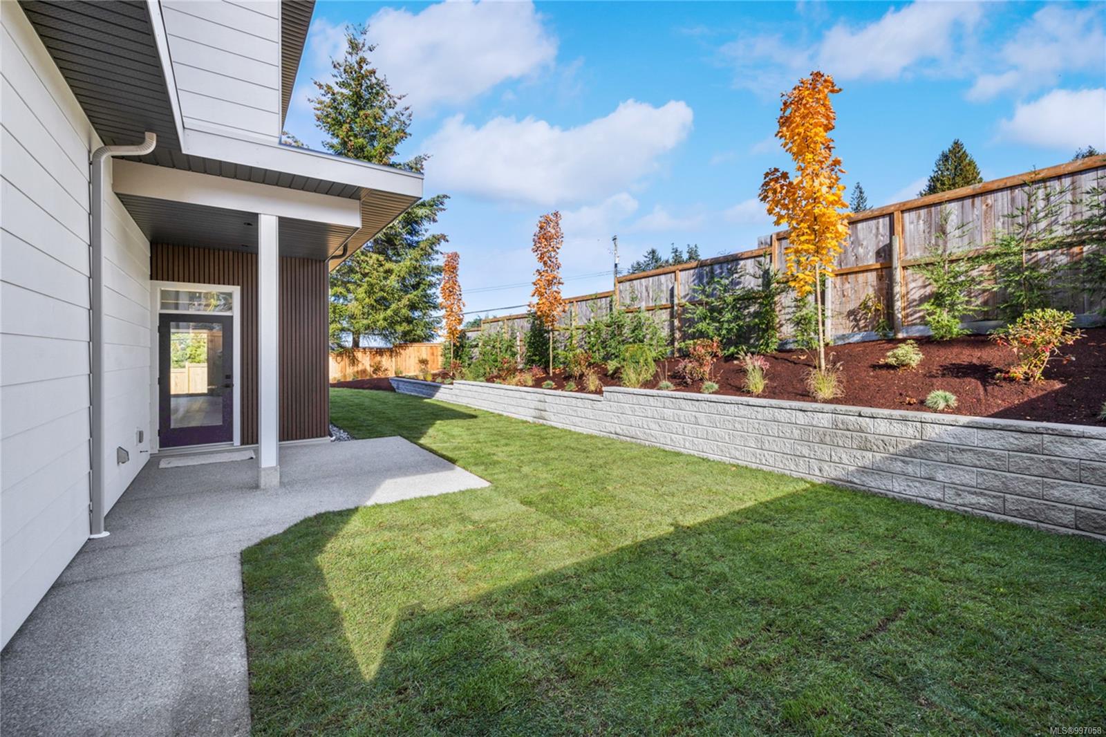 $1,579,000 - 6970 Shale Rd<br>British Columbia, V0R 2H0