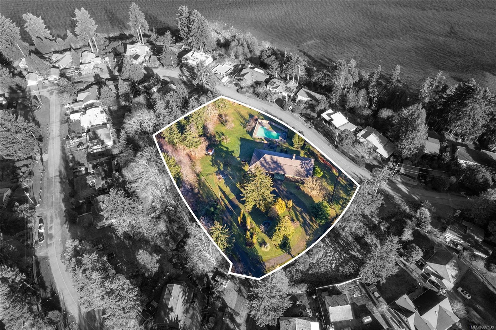 $1,499,900 - 160 Kopina Dr<br>British Columbia, V0R 1G0