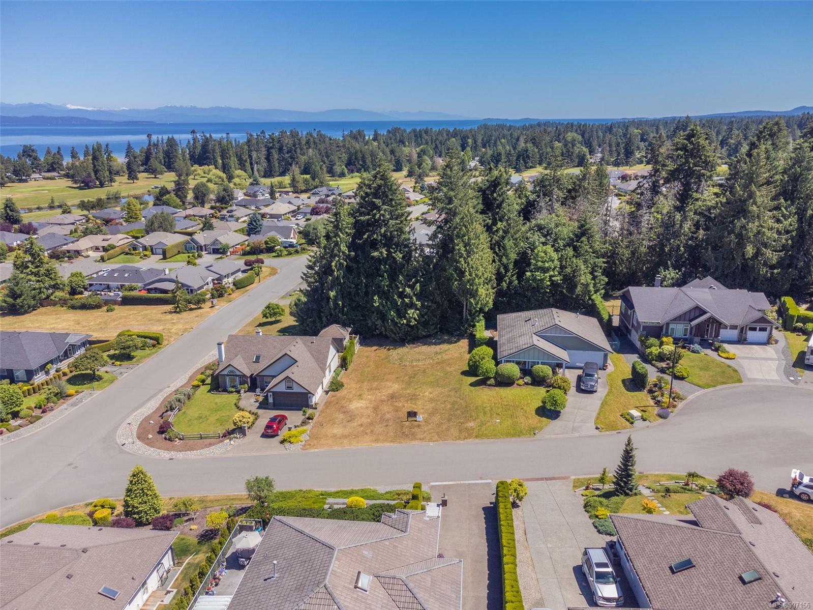 $549,999 - 530 Sandwedge Close<br>British Columbia, V9K 2J9