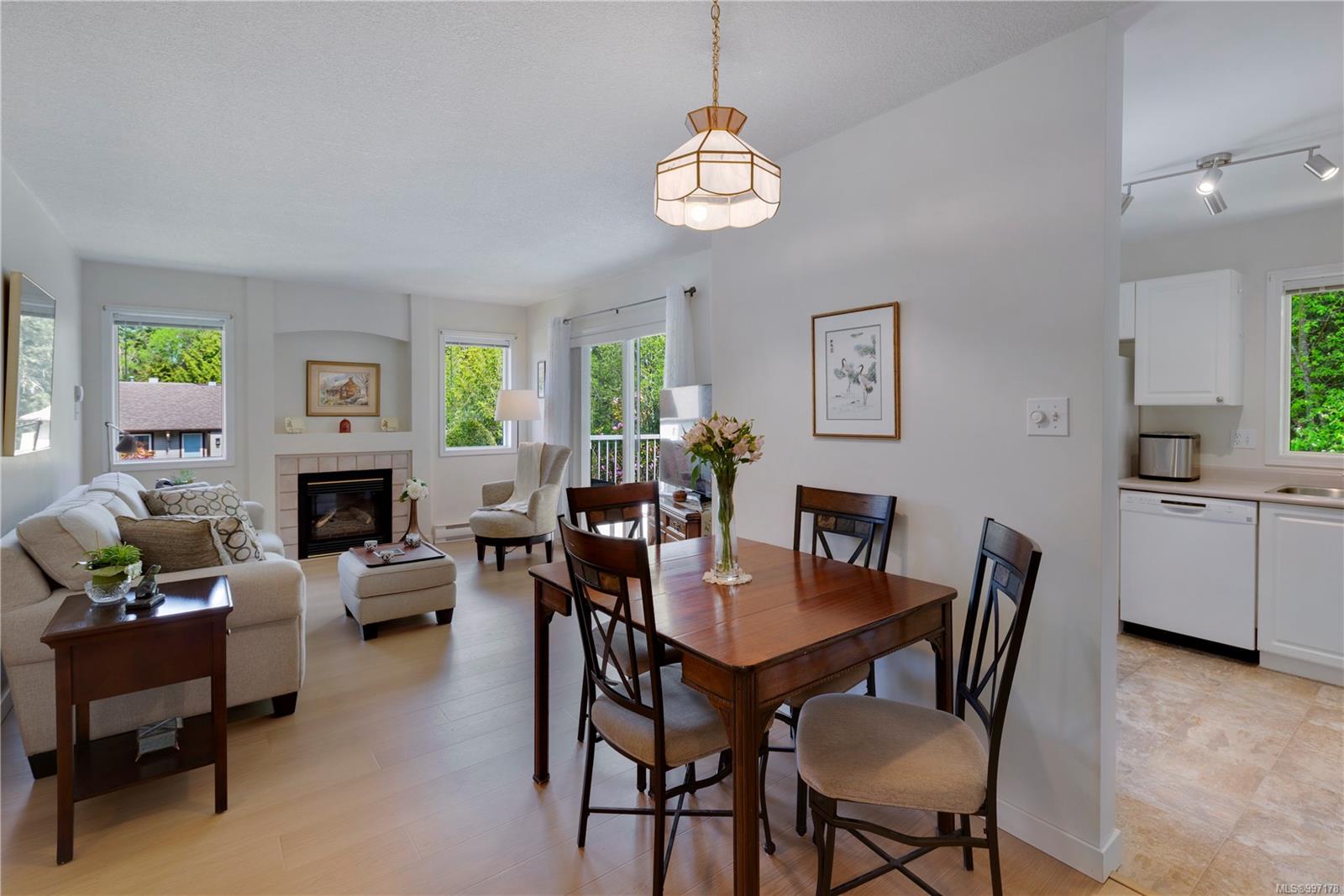$529,900 - 440 Schley Pl<br>British Columbia, V9K 2M5