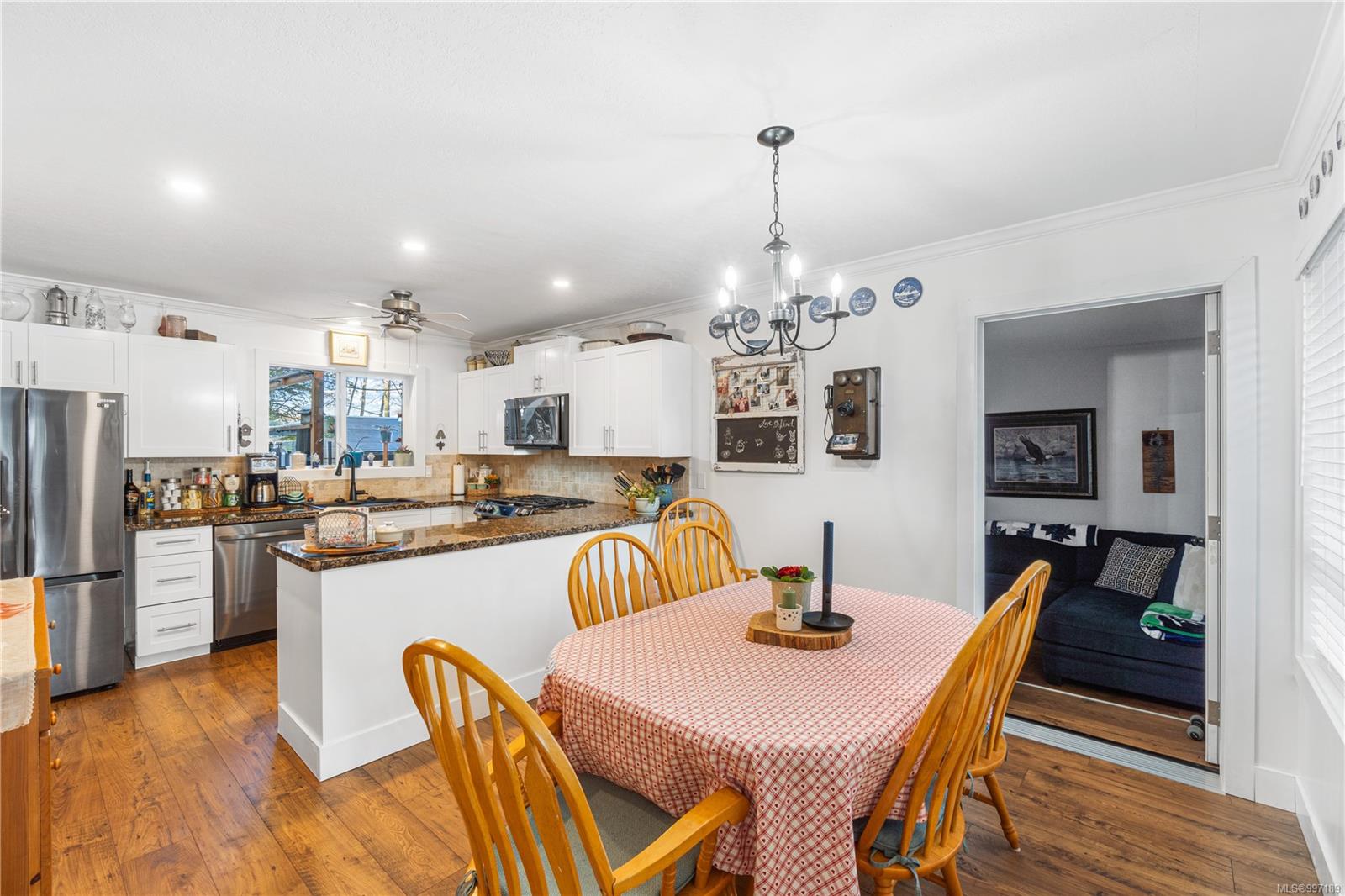 $799,900 - 2516 Labieux Rd<br>British Columbia, V9T 4L7