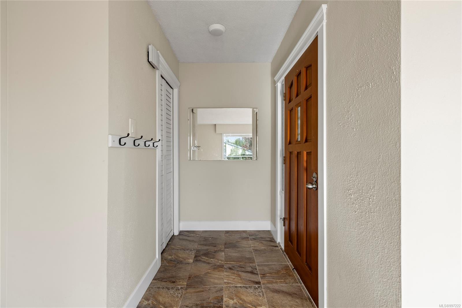 $730,000 - 425 Wharton St<br>British Columbia, V9R 1W3