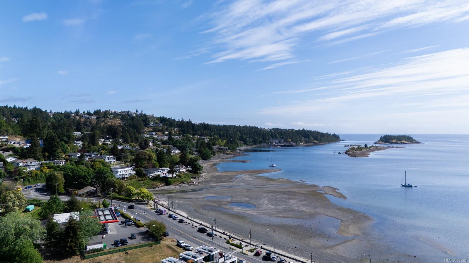 $429,900 - 2815 Departure Bay Rd<br>British Columbia, V9S 5P4