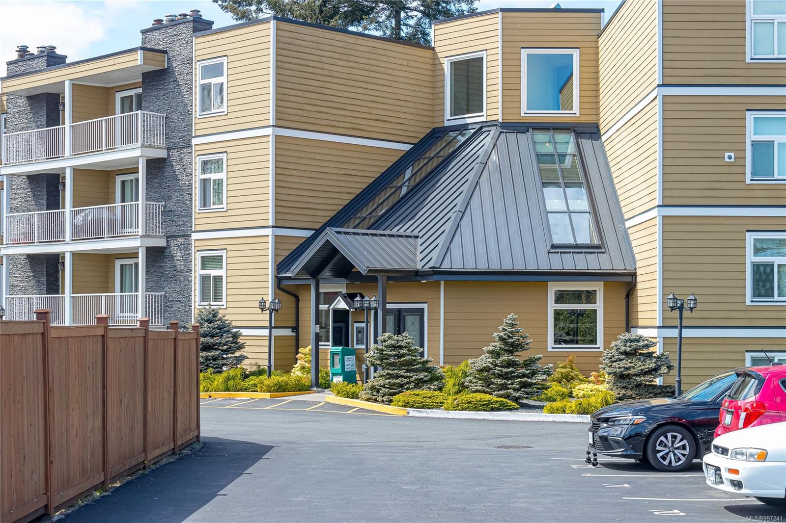 $375,500 - 3270 Ross Rd<br>British Columbia, V9T 5J1