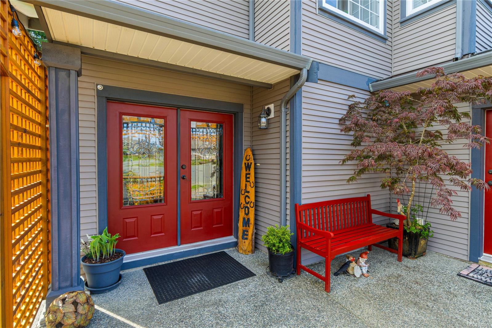 $1,099,900 - 1343 Thalia Pl<br>British Columbia, V9R 7E1