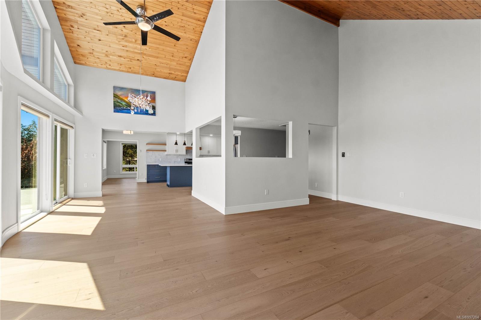 $1,224,900 - 1542 Knight Court Rd<br>British Columbia, V9T 4N4