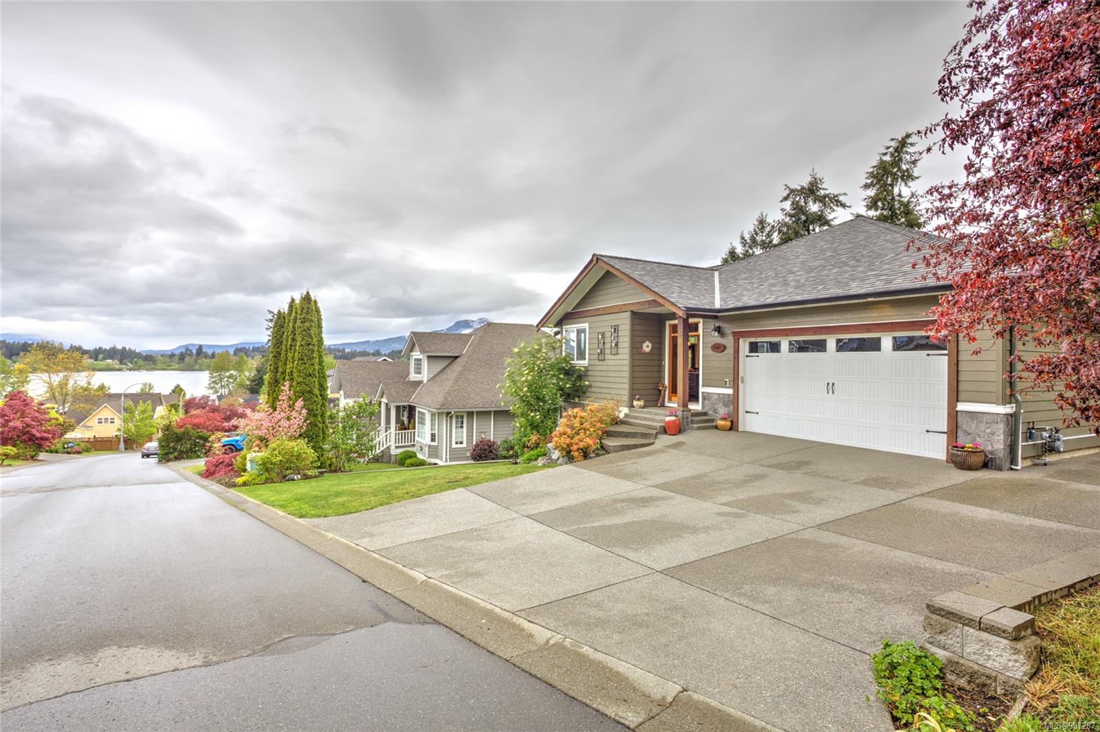 $1,189,000 - 1851 Sterling Ridge Pl<br>British Columbia, V9L 5N2