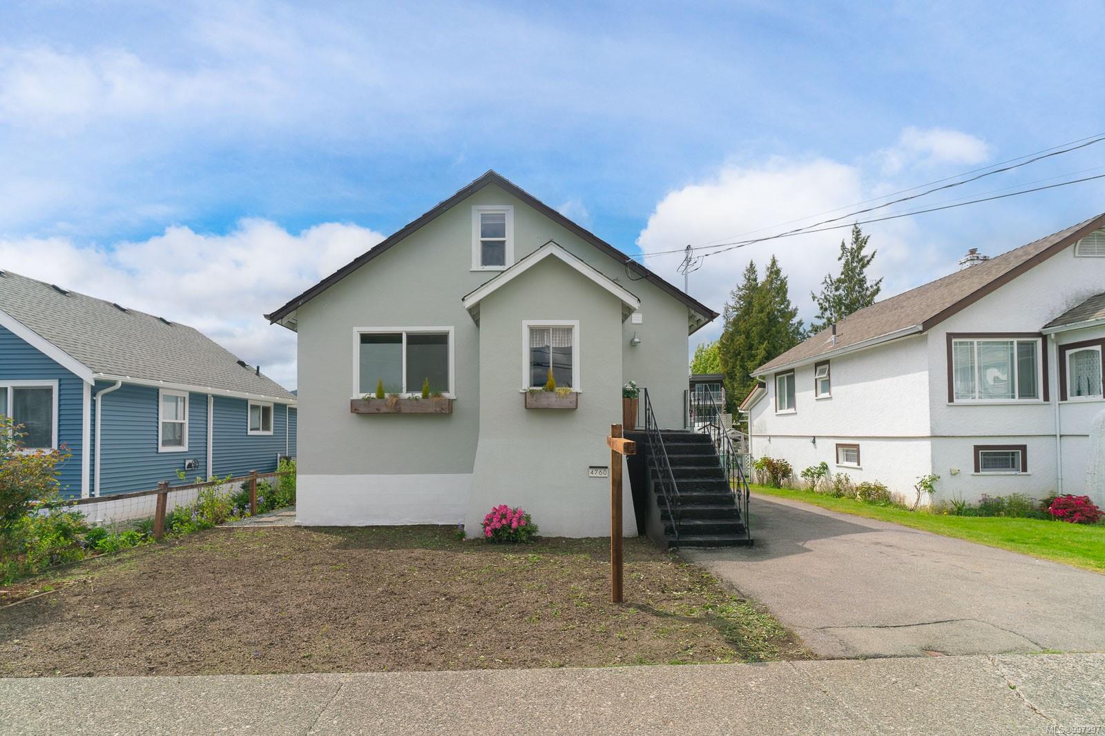 $485,000 - 4760 Gertrude St<br>British Columbia, V9Y 6K5
