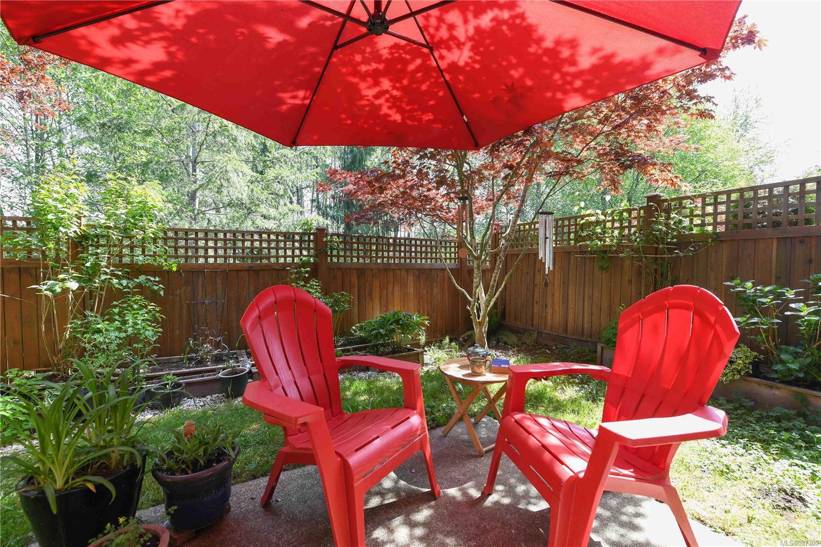 $589,500 - 2112 Cumberland Rd<br>British Columbia, V9N 2E9