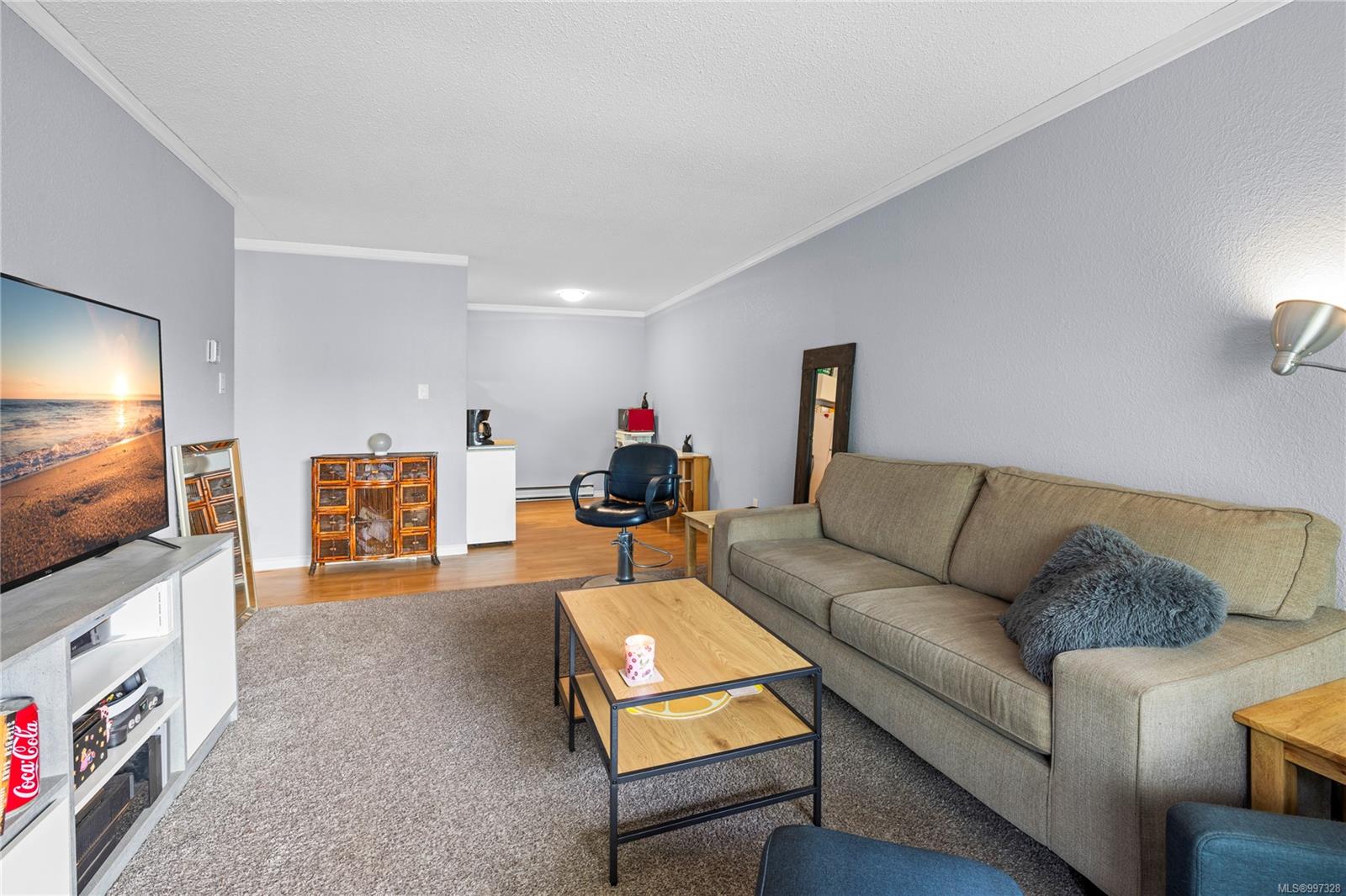 $245,000 - 1600 Dufferin Cres<br>British Columbia, V9S 5N2