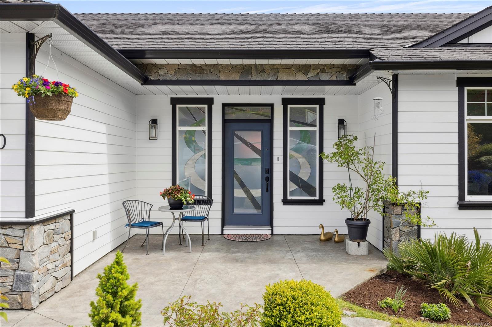 $1,050,000 - 210 Concordia Pl<br>British Columbia, V9R 6A9