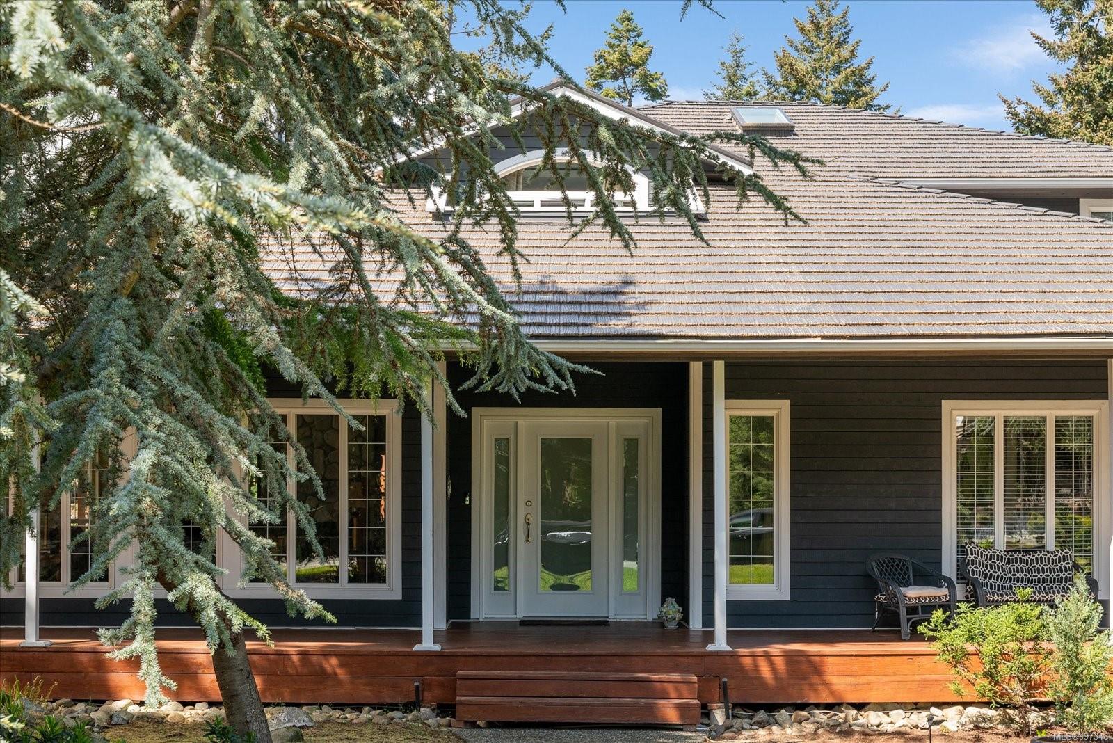 $1,399,900 - 3308 Rockhampton Rd<br>British Columbia, V9P 9H5