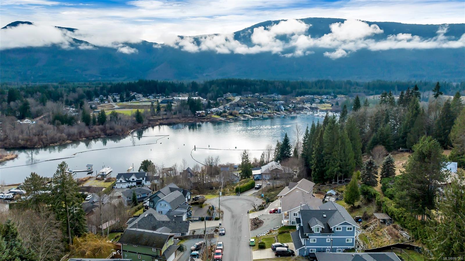 $729,000 - 275 Castley Hts<br>British Columbia, V0R 2G0