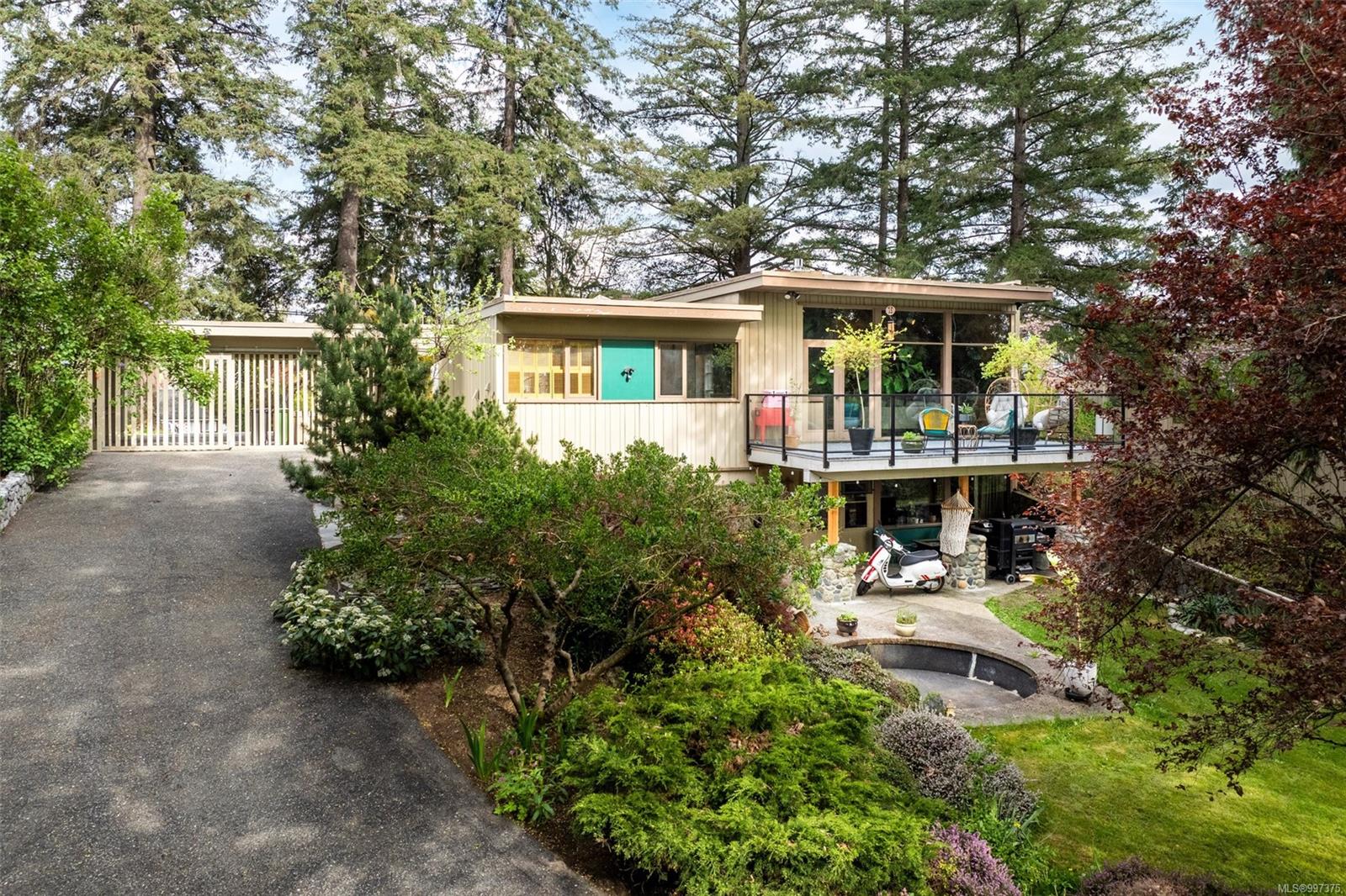 $1,399,000 - 6110 Grieve Rd<br>British Columbia, V9L 2H1