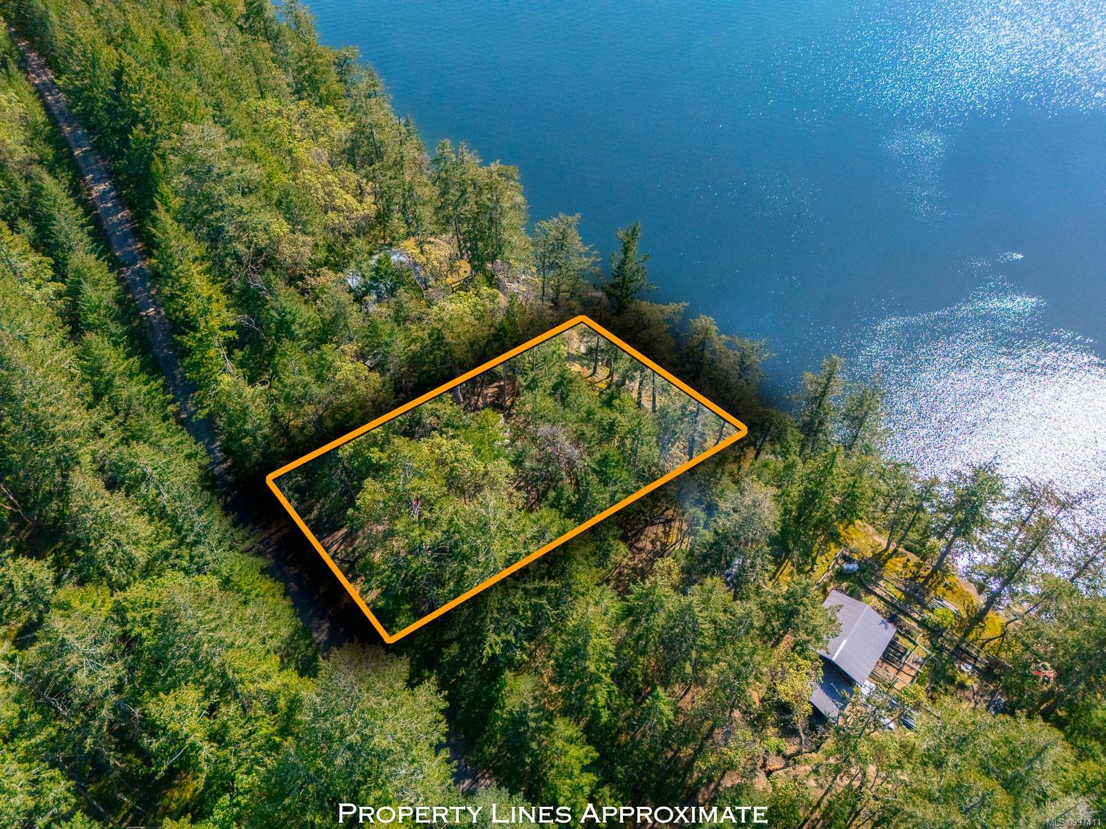 $320,000 - 553 Flewett Dr<br>British Columbia, A1A 1A1