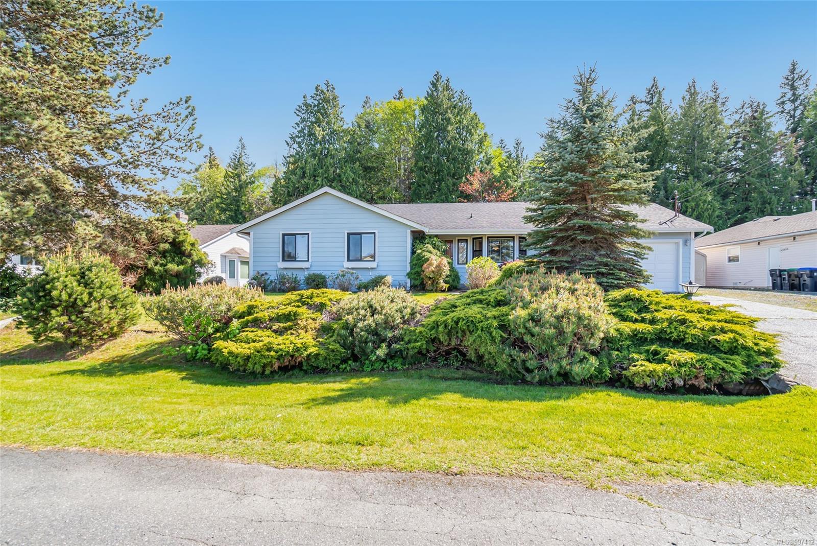 $819,000 - 1310 Lanyon Dr<br>British Columbia, V9P 1W6