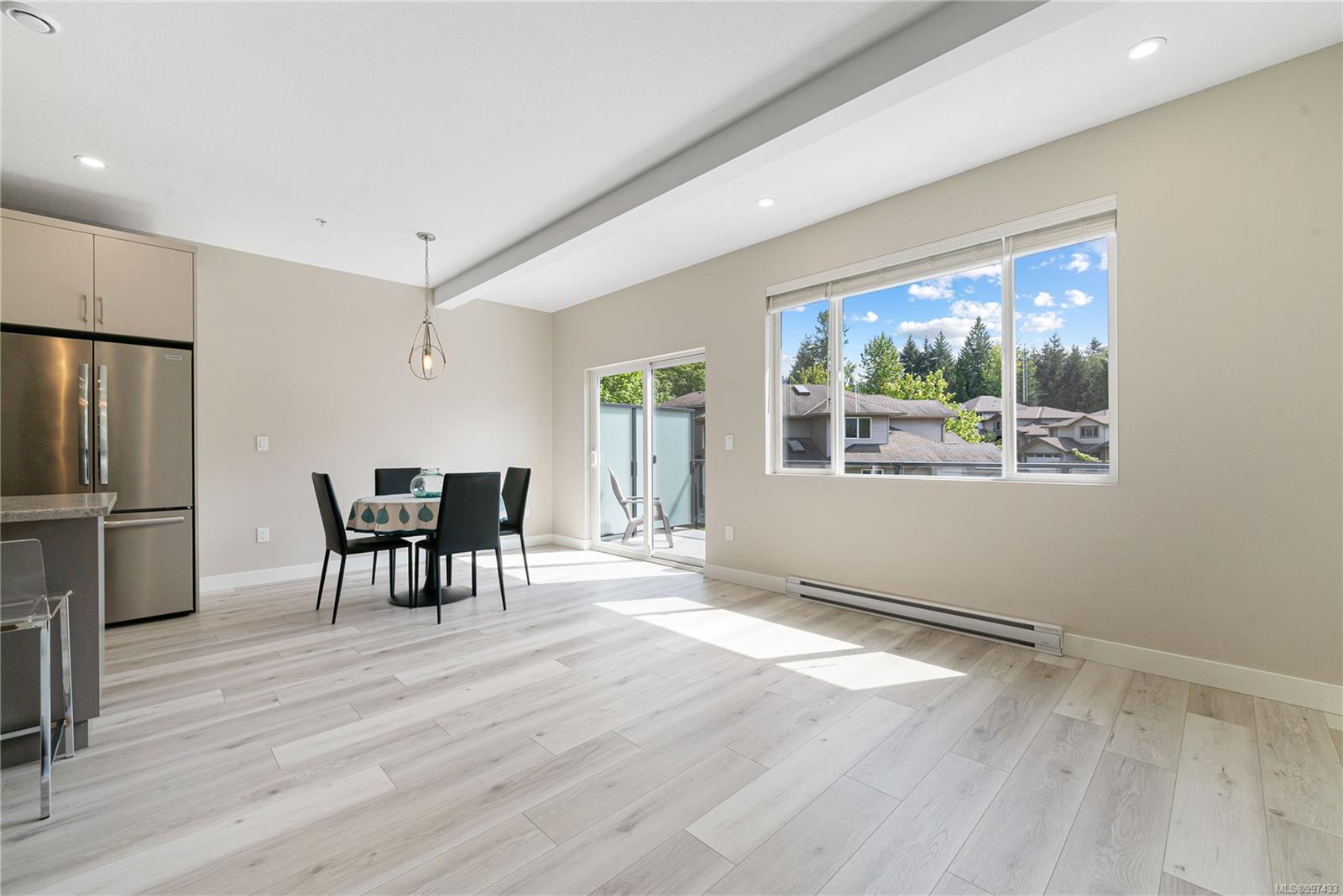 $619,000 - 544 Cook St<br>British Columbia, V9G 1P8