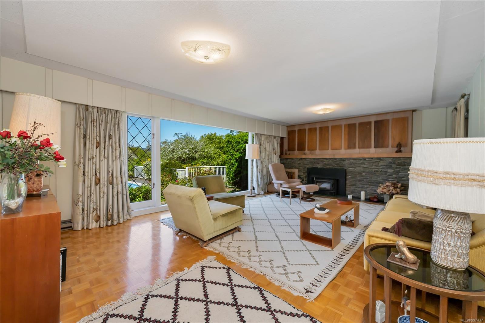 $1,795,000 - 6364 Deykin Ave<br>British Columbia, V9L 5R2
