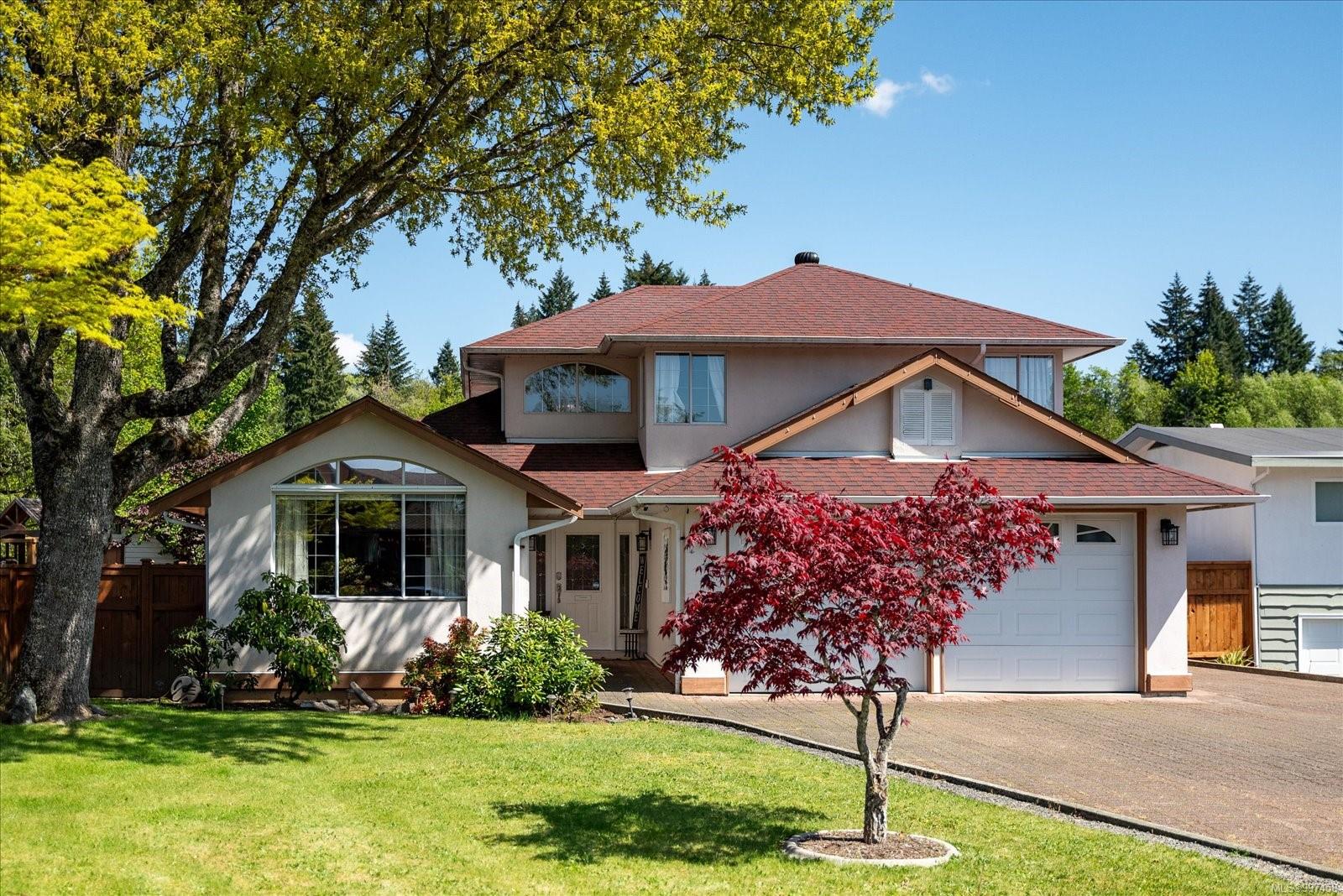 $849,900 - 3743 Meares Dr<br>British Columbia, V9Y 5H6
