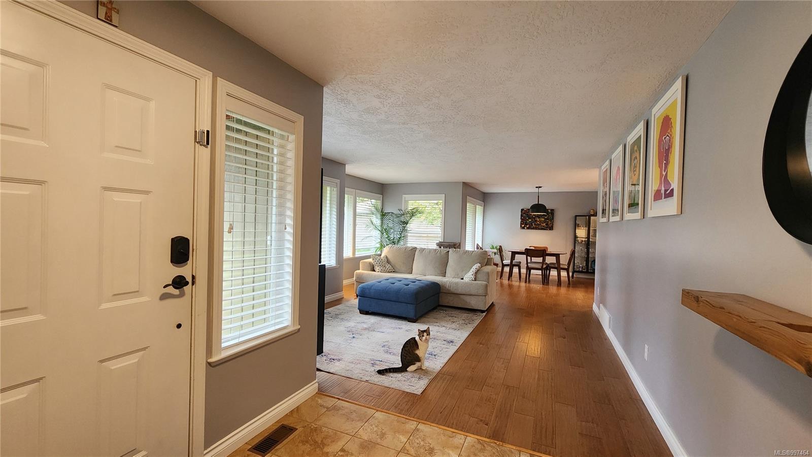 $988,800 - 8840 Henderson Ave<br>British Columbia, V9J 1A6