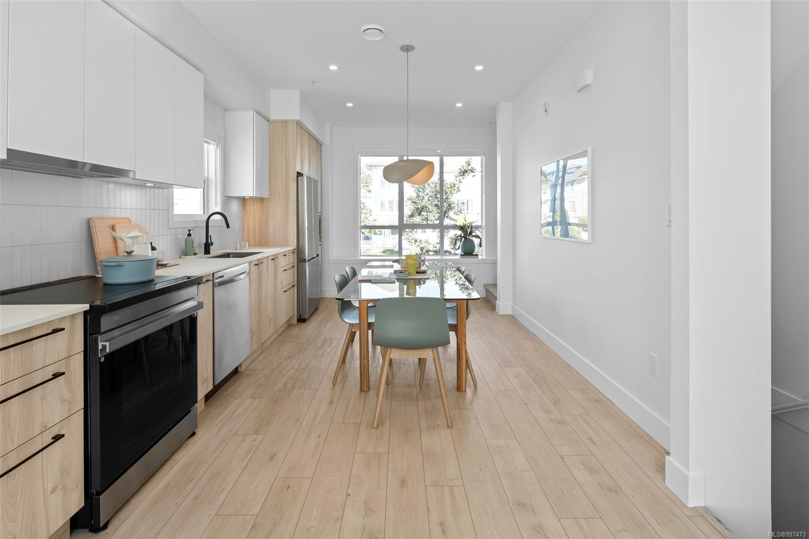 $644,900 - 368 Tradewinds Ave<br>British Columbia, V9C 0R9