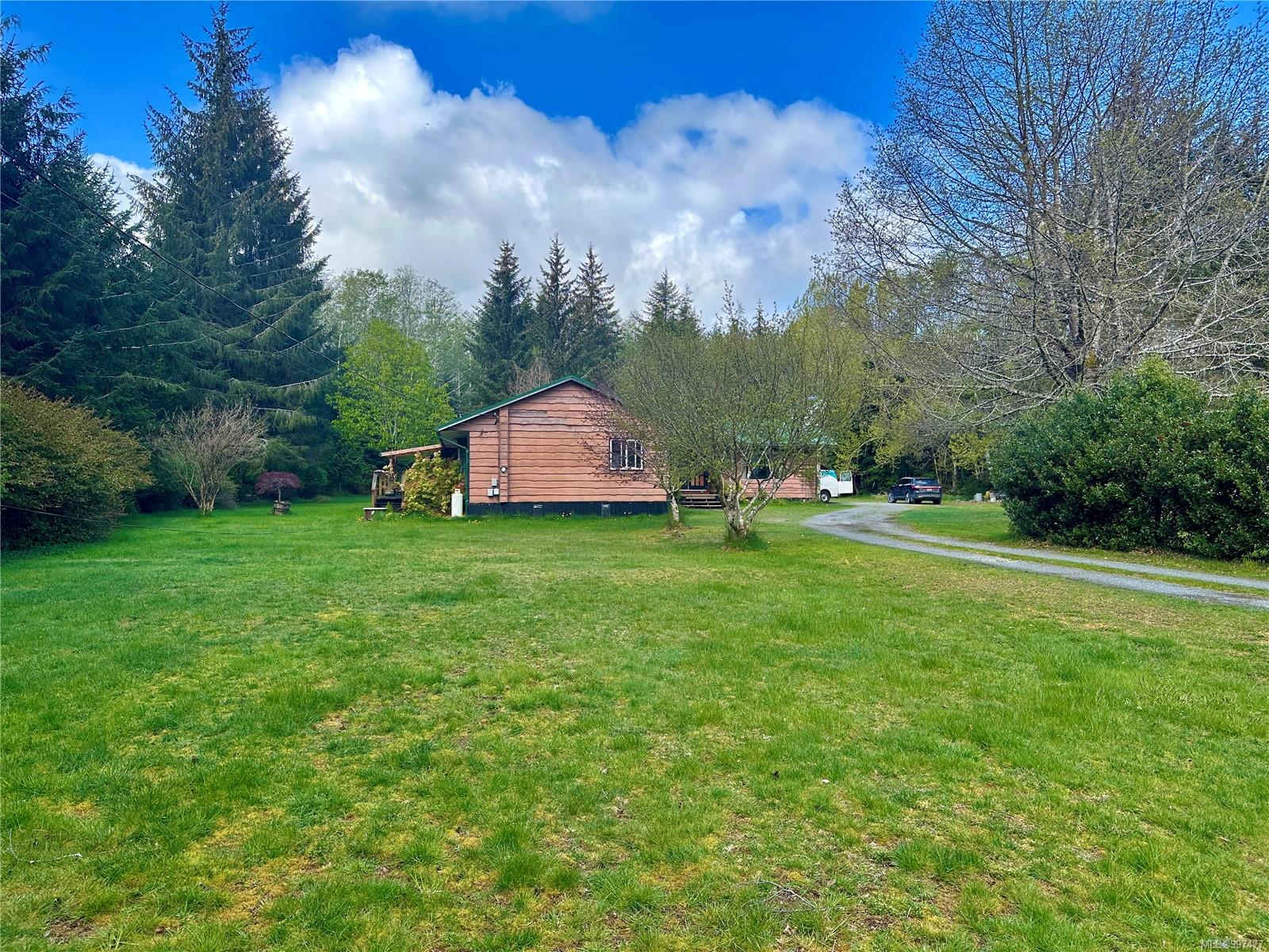 $495,000 - 901 Nimpkish Heights Rd<br>British Columbia, V0N 2R0