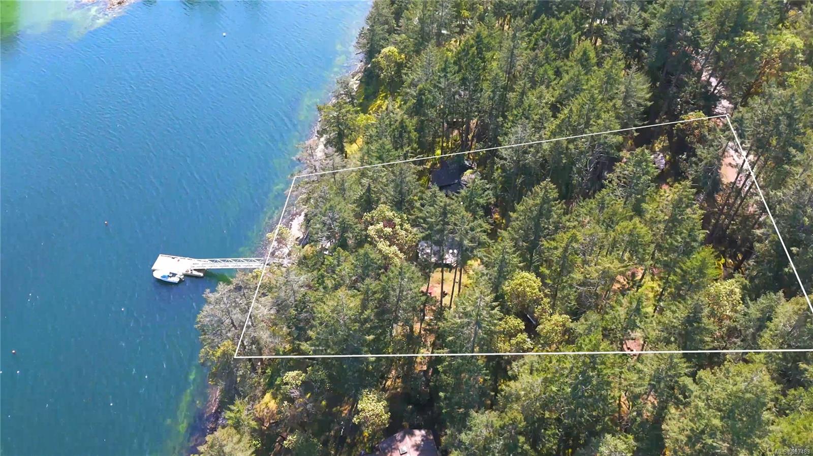 $985,000 - 550 Cardale Rd<br>British Columbia, A1A 1A1