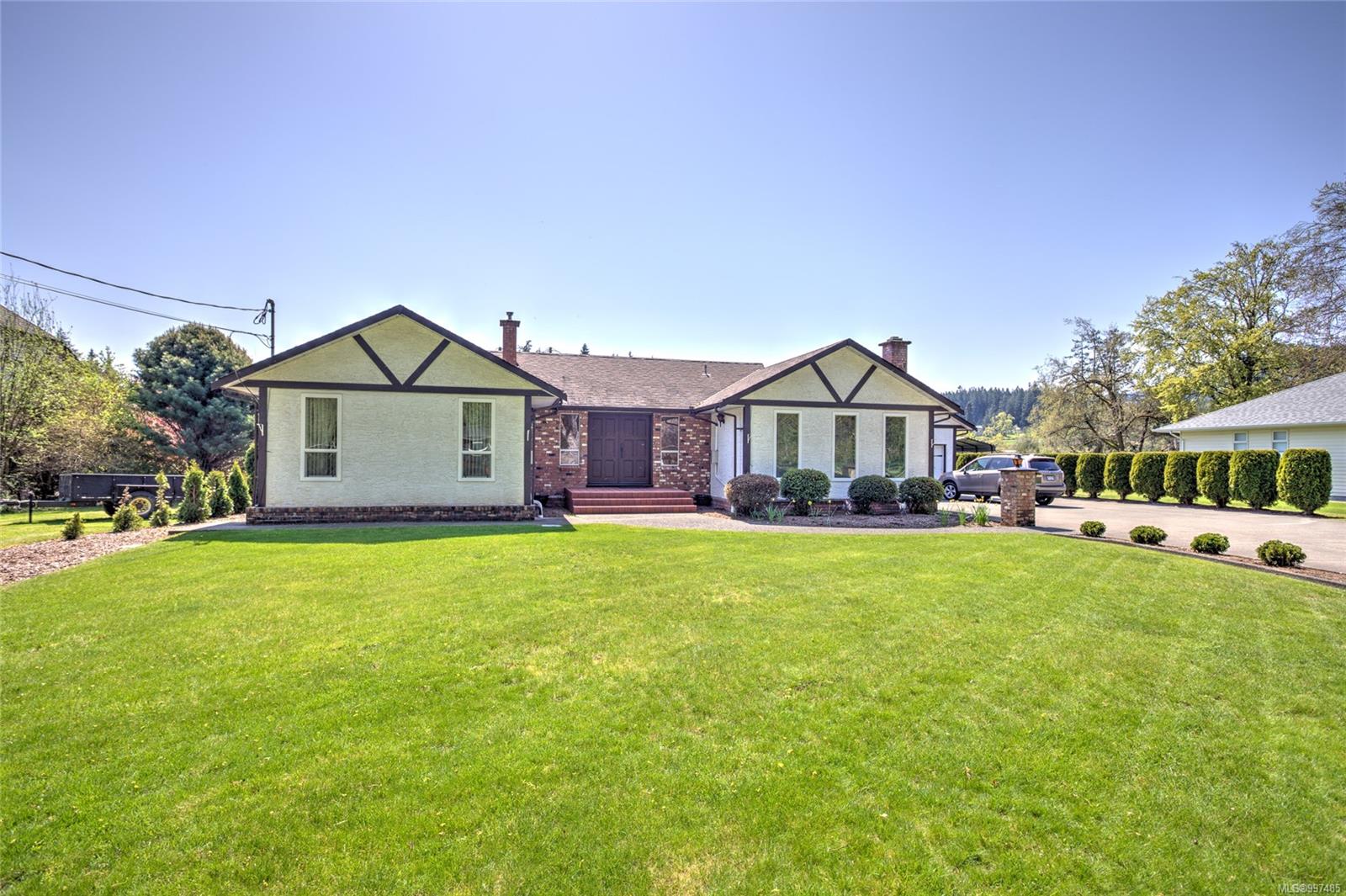 $1,139,000 - 4725 Fairbridge Dr<br>British Columbia, V9L 6N8
