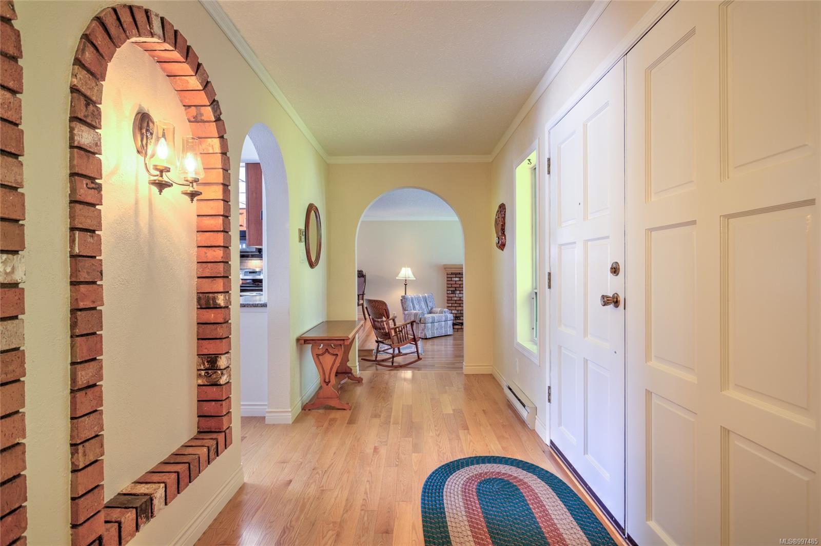 $1,139,000 - 4725 Fairbridge Dr<br>British Columbia, V9L 6N8