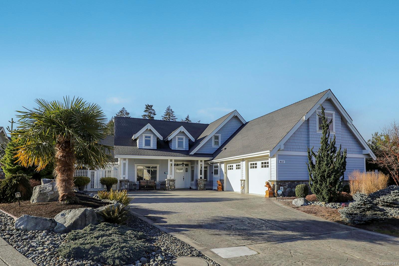 $1,795,000 - 842 Bluffs Dr<br>British Columbia, V9K 0A2