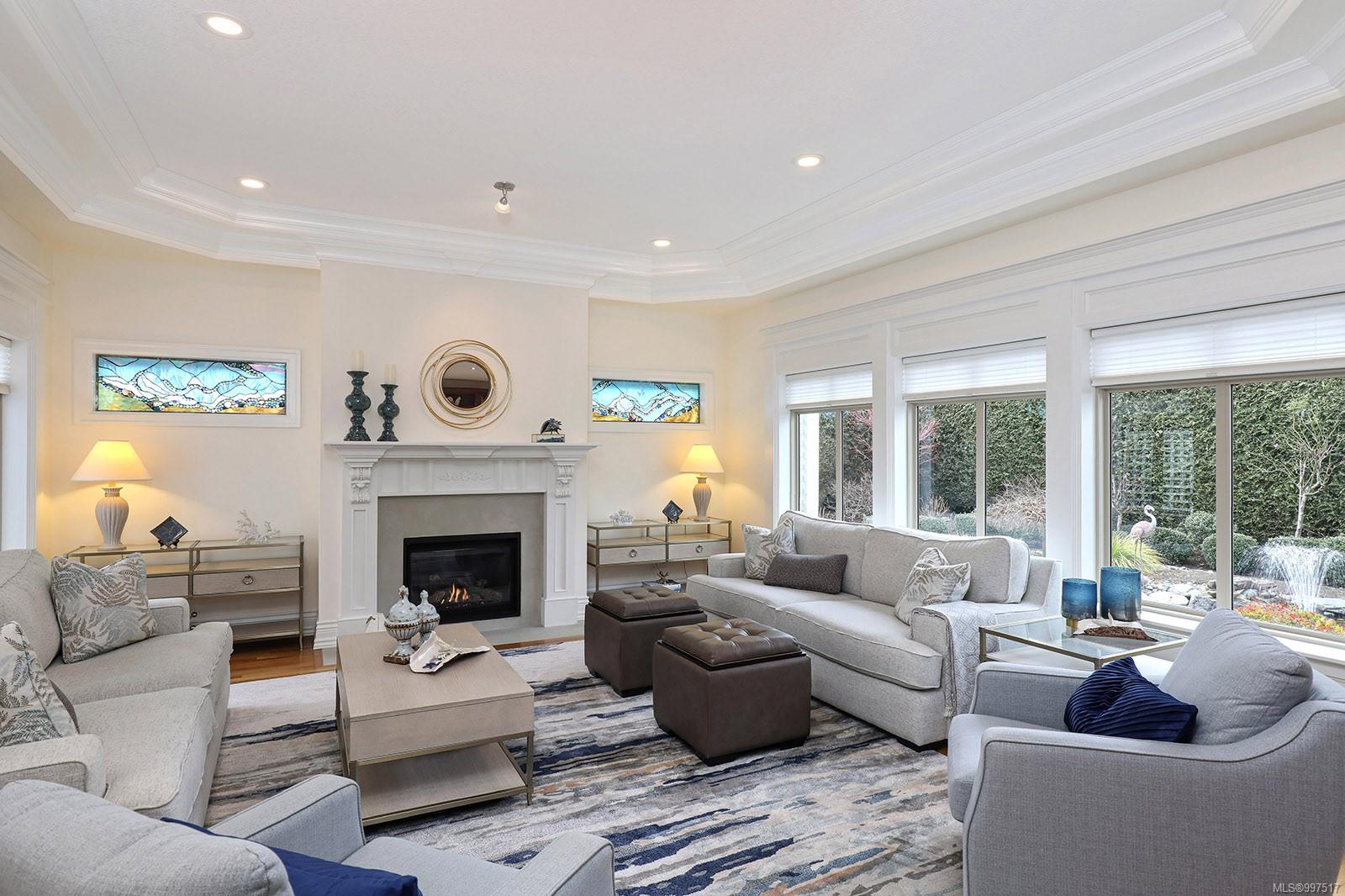 $1,795,000 - 842 Bluffs Dr<br>British Columbia, V9K 0A2