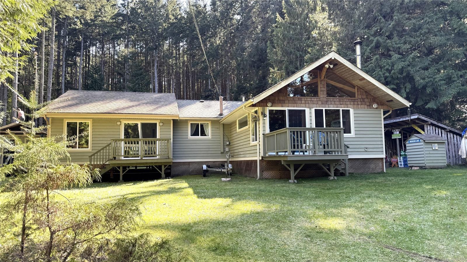 $524,900 - 667 Weathers Way<br>British Columbia, V0R 1X6