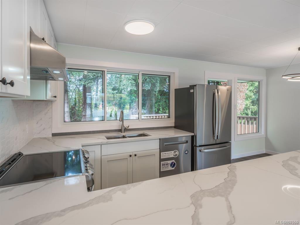$788,000 - 170 Giggleswick Pl<br>British Columbia, V9S 2V8
