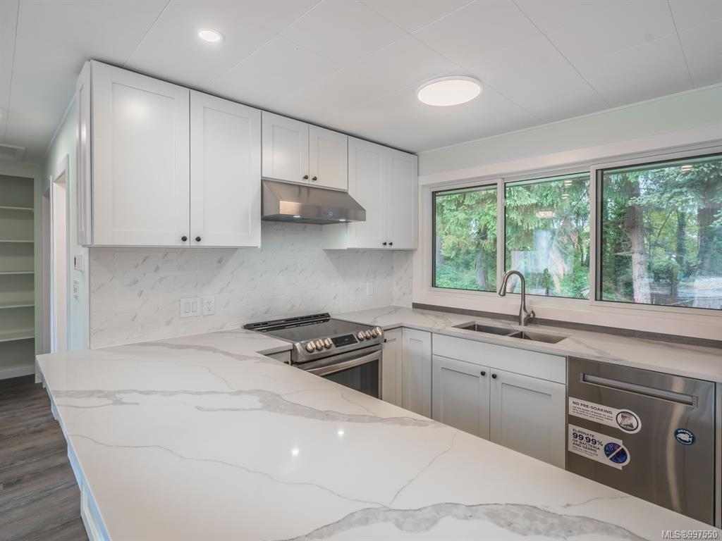 $788,000 - 170 Giggleswick Pl<br>British Columbia, V9S 2V8