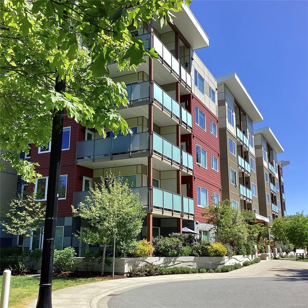 $415,000 - 20 Barsby Ave<br>British Columbia, V9R 0K4