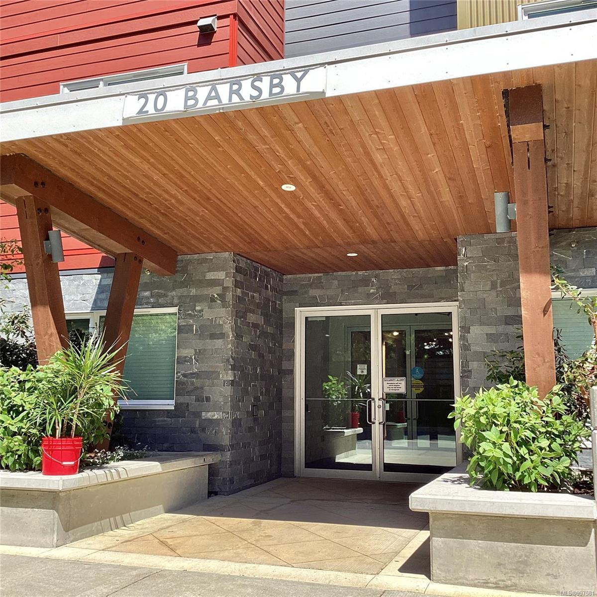 $415,000 - 20 Barsby Ave<br>British Columbia, V9R 0K4