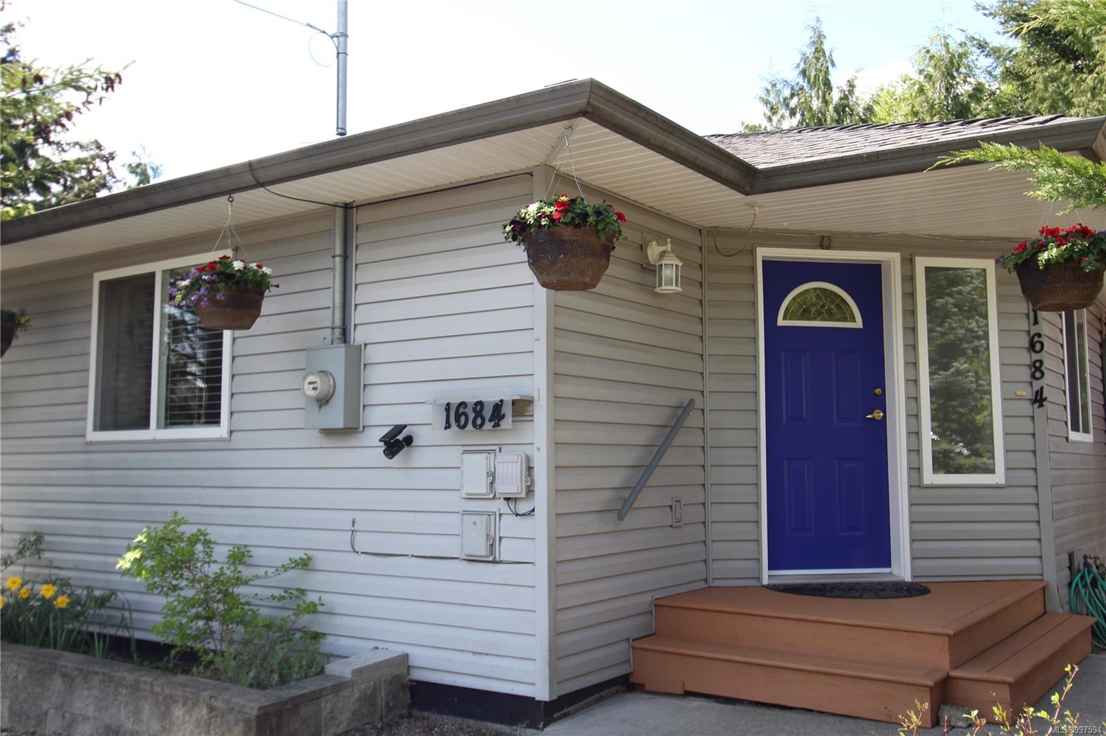 $586,900 - 1684 Lailah's Loop<br>British Columbia, V9K 2S3