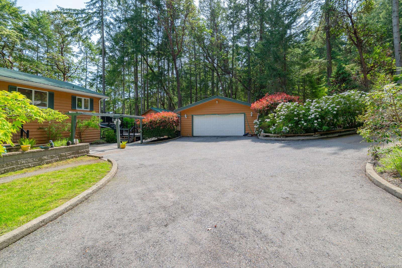 $1,100,000 - 149 Pilkey Point Rd<br>British Columbia, V0R 2Y0