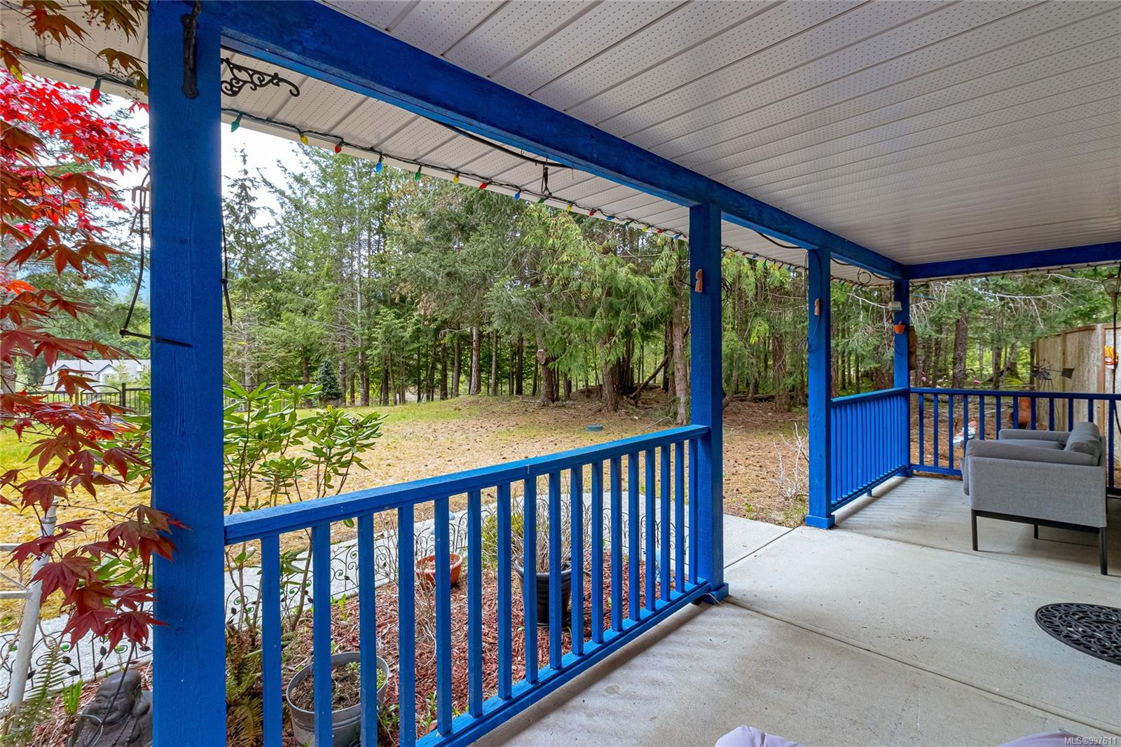 $820,000 - 1335 Meadowood Way<br>British Columbia, V9K 2S4