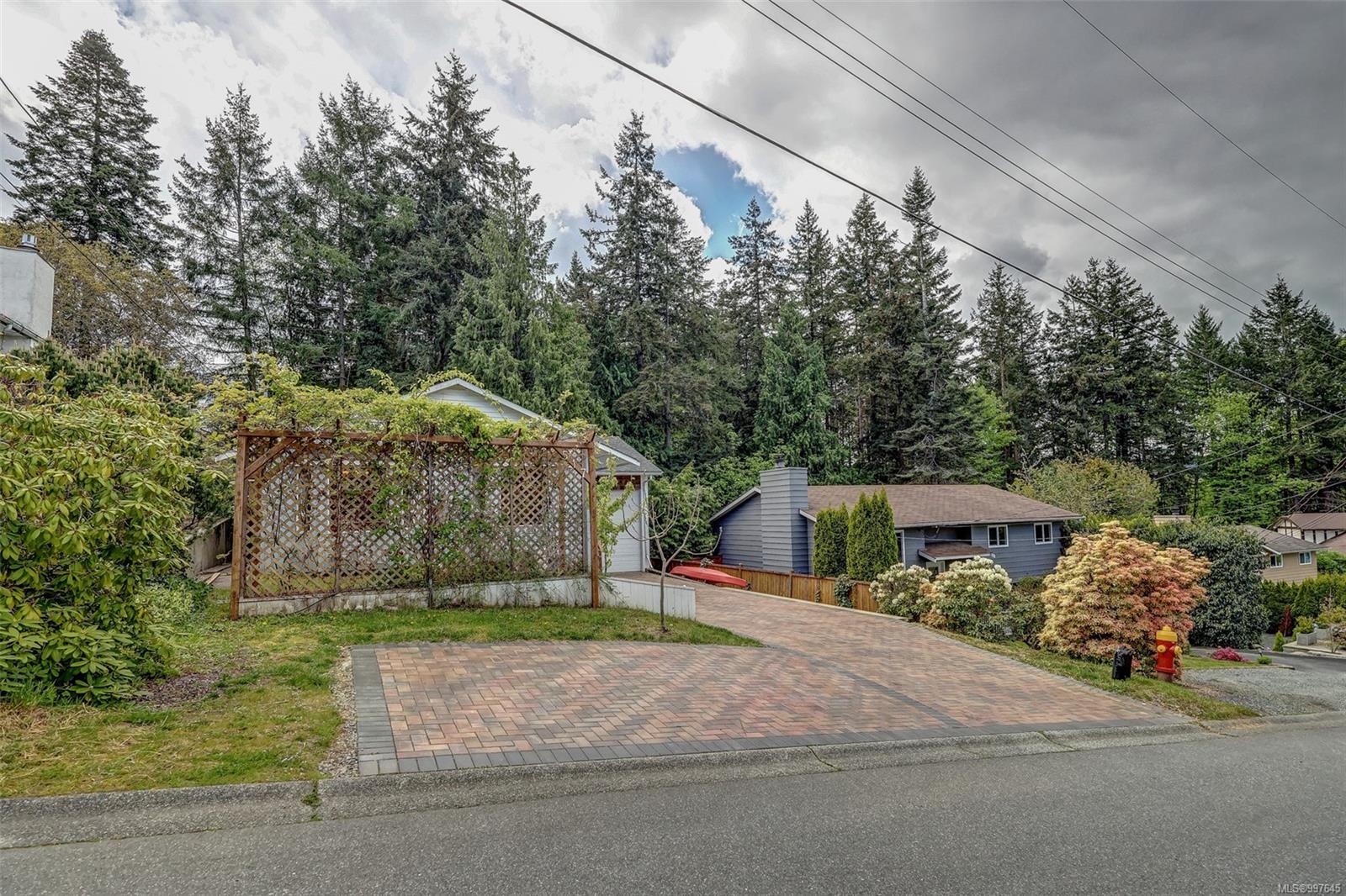 $674,900 - 517 Doreen Pl<br>British Columbia, V9T 4S1
