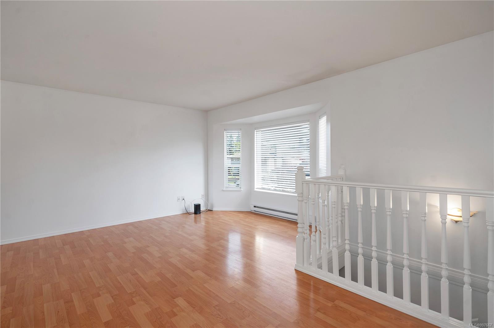 $729,900 - 560 6th Ave<br>British Columbia, V9W 3Z5