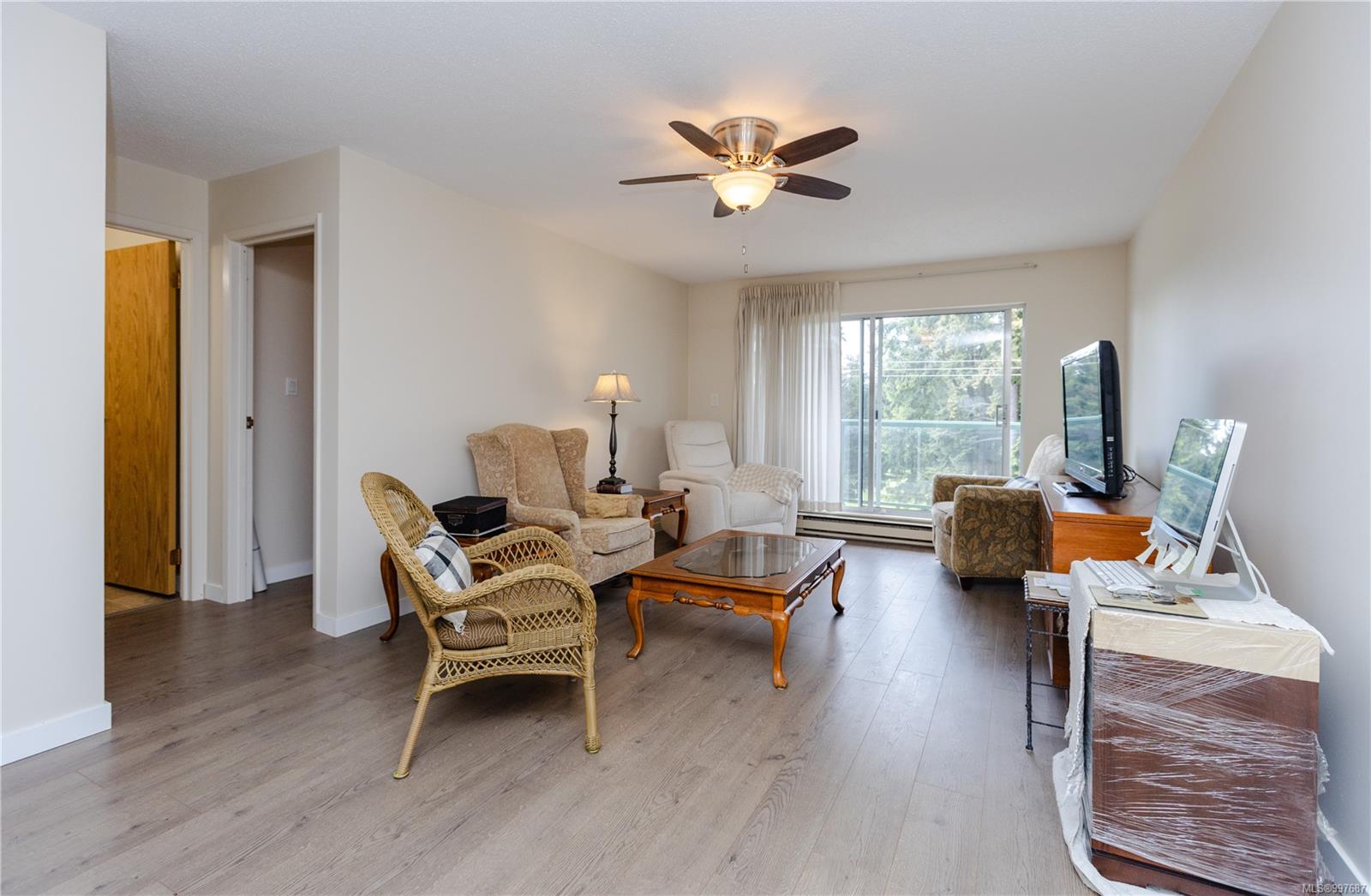 $420,000 - 6715 Dover Rd<br>British Columbia, V9V 1L9