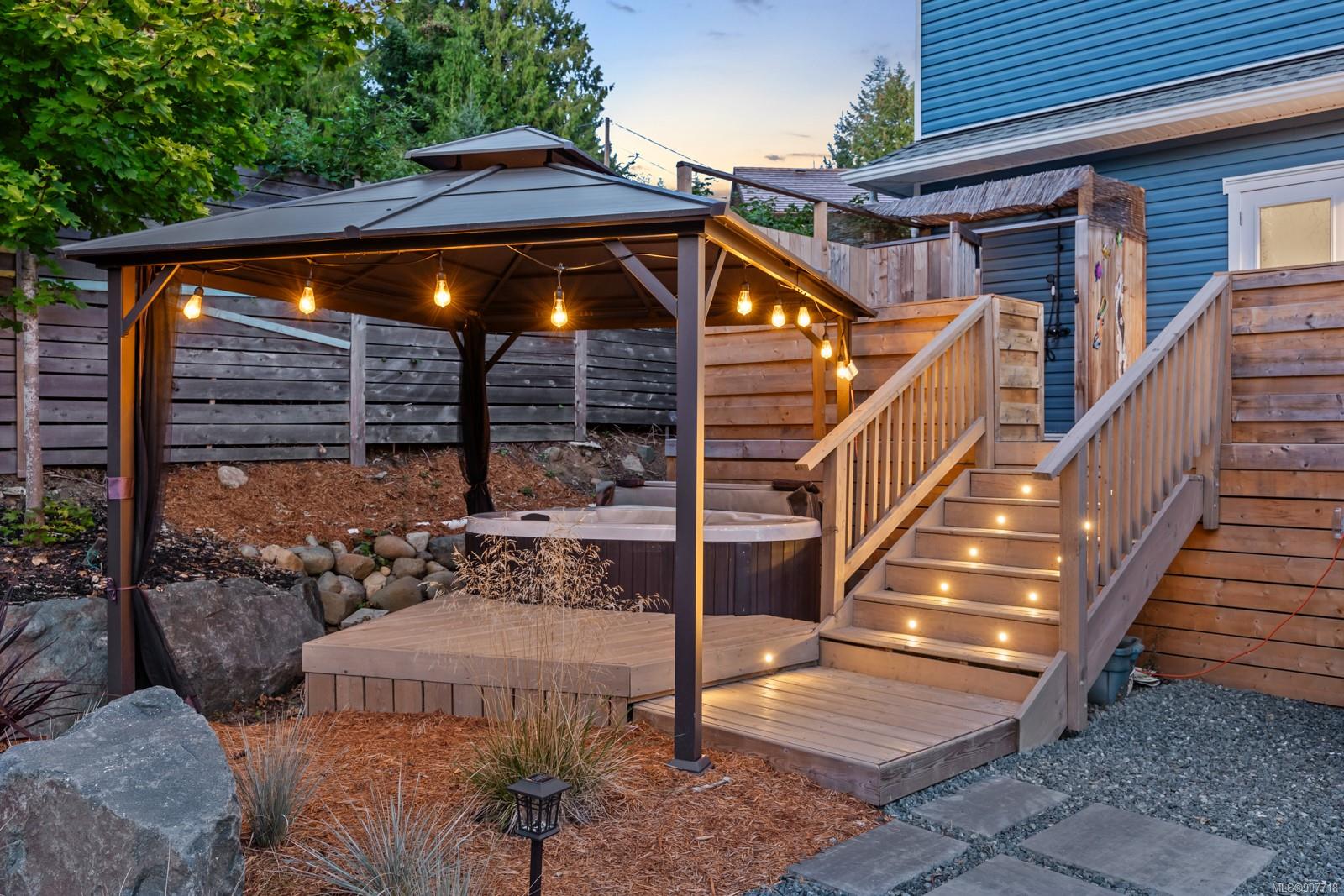 $1,275,000 - 7863 Tozer Rd<br>British Columbia, V0R 1W0