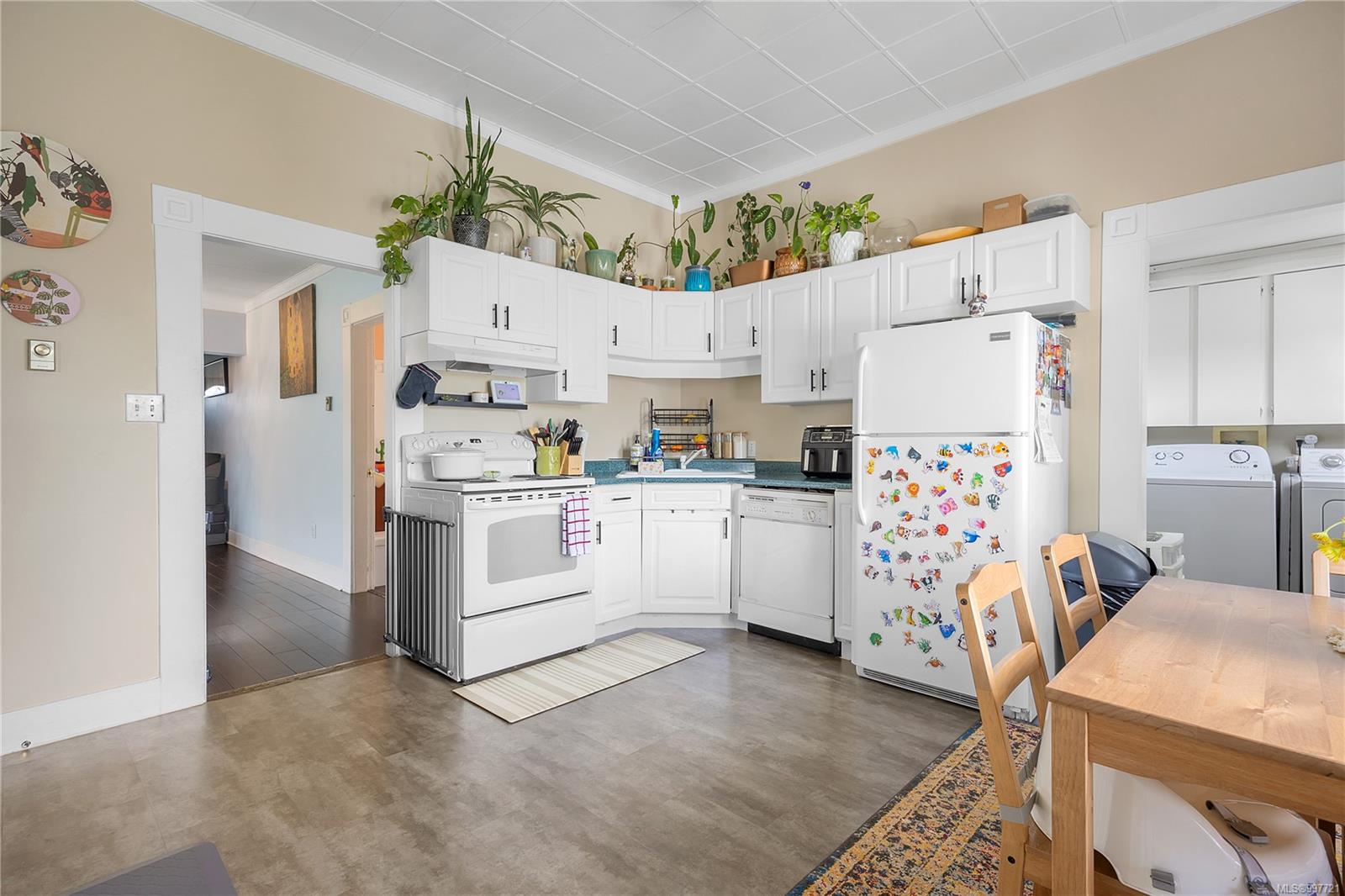 $749,000 - 540 Kennedy St<br>British Columbia, V9R 2J7