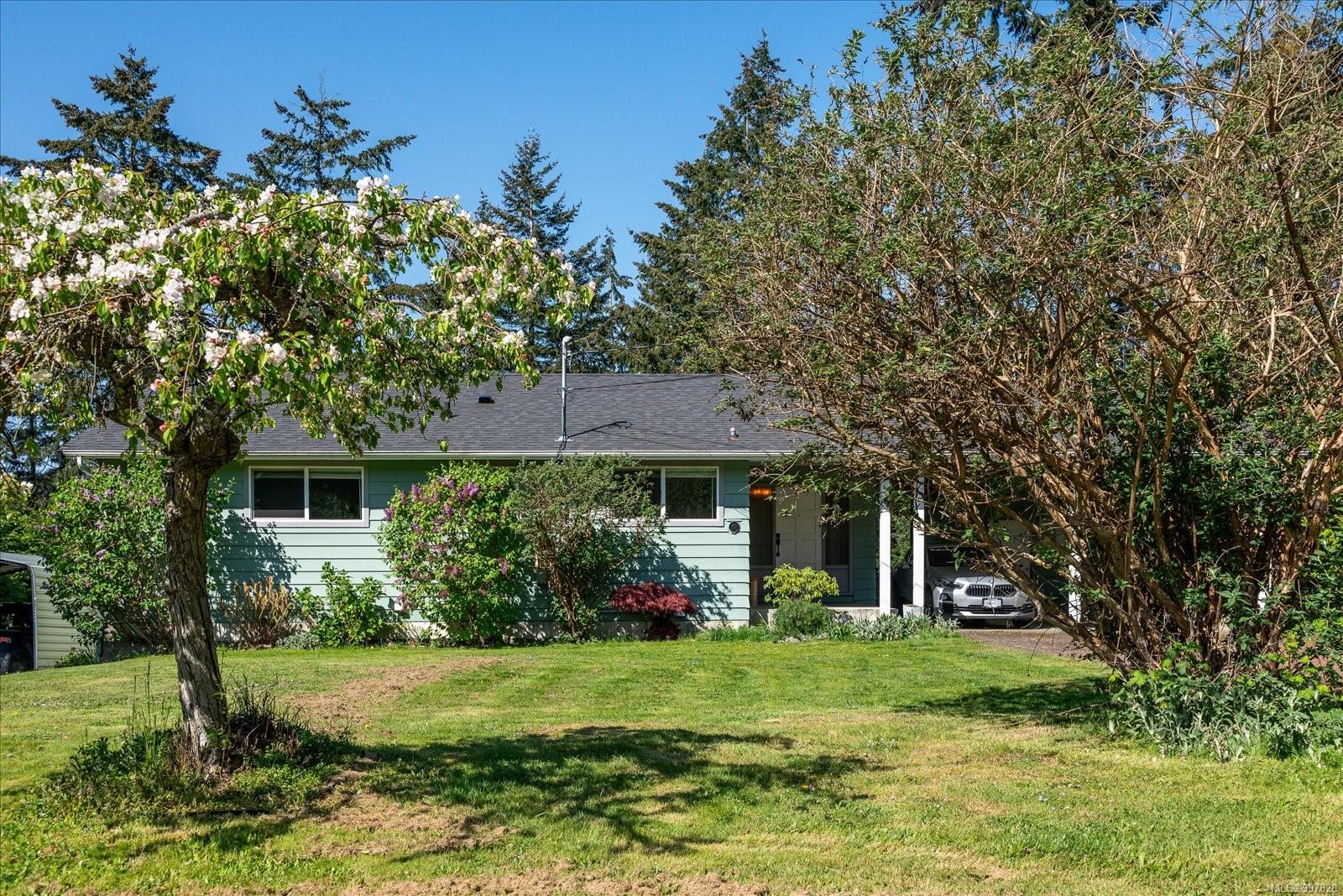 $1,250,000 - 6657 Valley View Dr<br>British Columbia, V9T 5R7