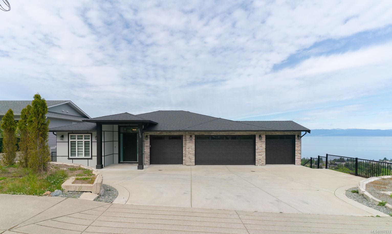 $2,688,000 - 5326 Dewar Rd<br>British Columbia, V9S 3G3