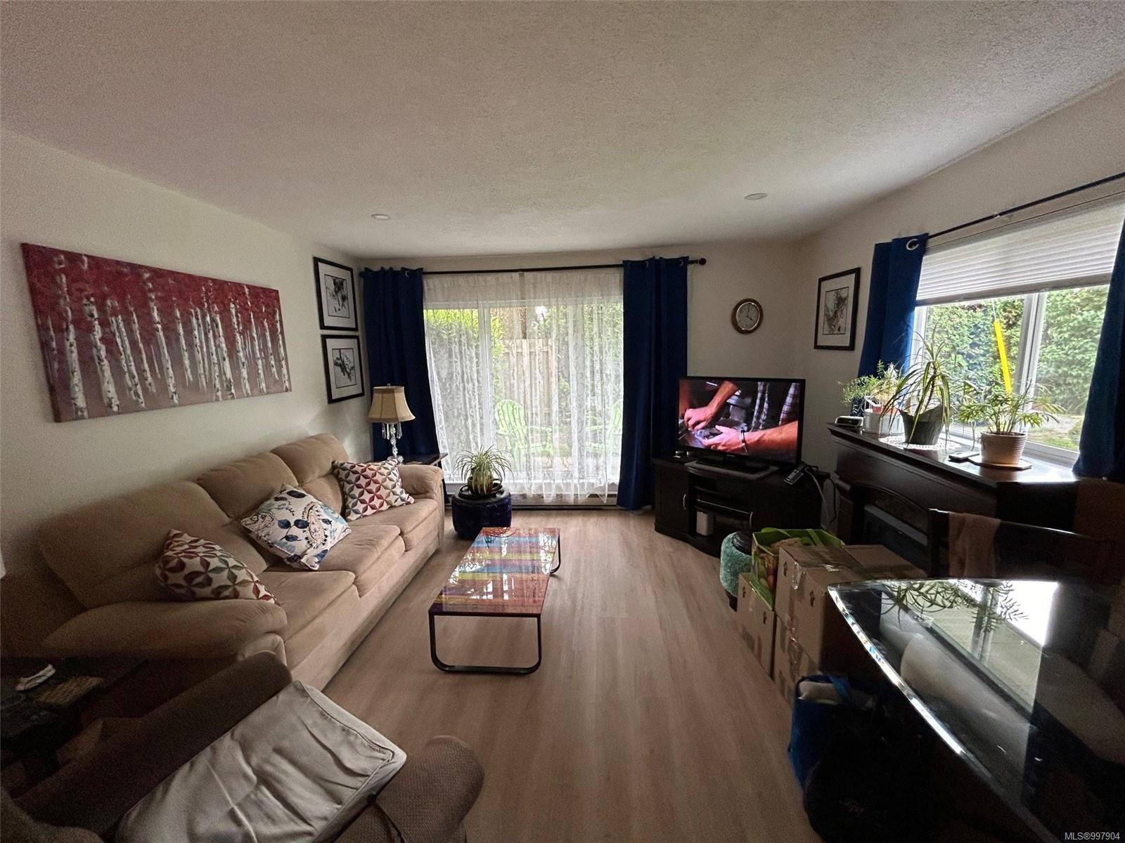 $237,500 - 2515 Alexander St<br>British Columbia, V9L 2W8